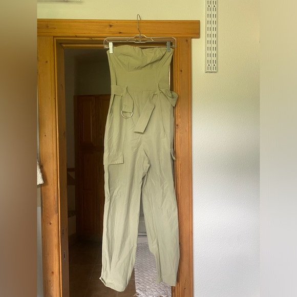 Zara Green Jumpsuit - Picture 7 of 10
